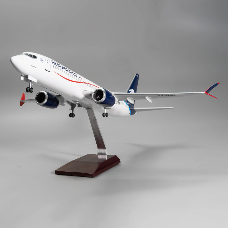 Boeing 737 MAX Aeroméxico – Scale 1:80 (47 cm / 18.5 in) - Image 1