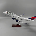 Boeing 747 Delta Classic Livery 1:150 – 47 cm / 18.5 in – Opening Interior - Thumbnail 5