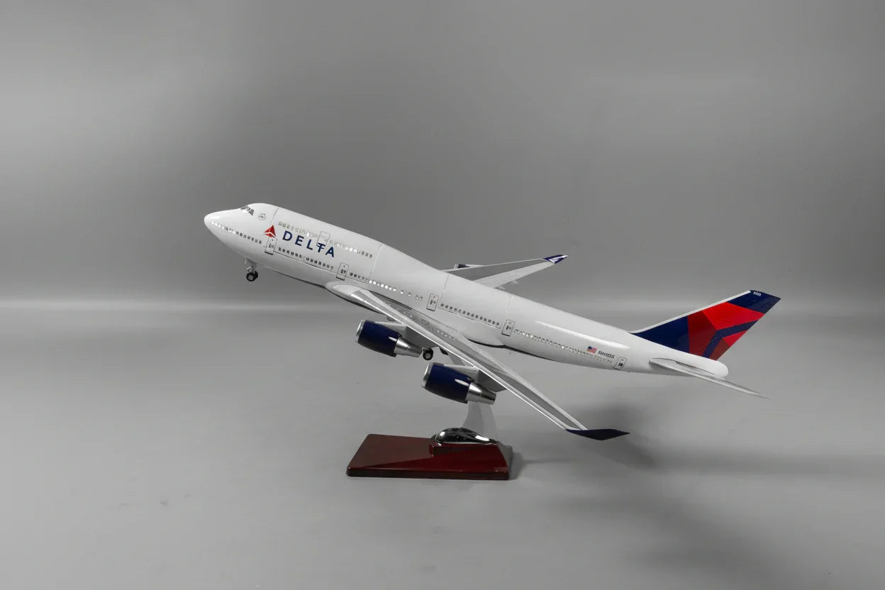 Boeing B747 – Flying Dreams International
