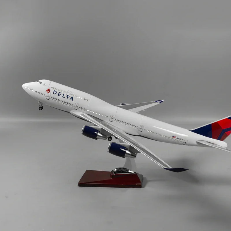 Boeing 747 Delta Classic Livery 1:150 – 47 cm / 18.5 in – Opening Interior - Image 6