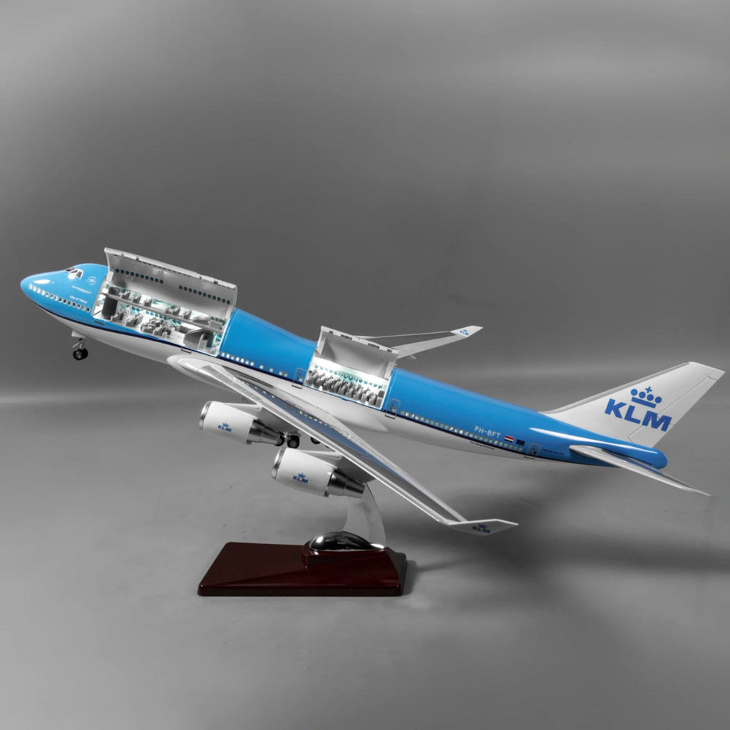 Boeing 747 KLM 1:157 – 47 cm / 18,5 pulgadas – Interior abatible 