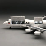 Mahan Air Boeing 747-400 1:150 – 47 cm / 18.5 in – Opening Cabin Interior & LED Lights - Thumbnail 3