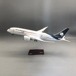 Aeromexico Boeing 787-8 Dreamliner 1:130 – 43 cm / 16.9 in – LED Lights - Thumbnail 2