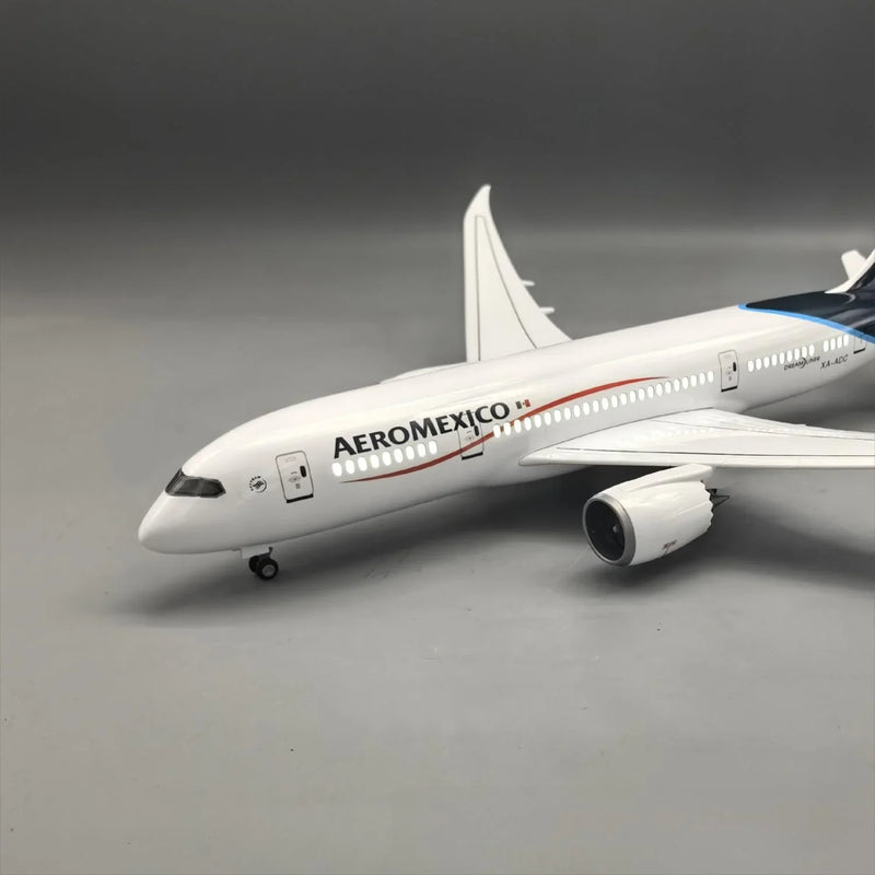 Aeromexico Boeing 787-8 Dreamliner 1:130 – 43 cm / 16.9 in – LED Lights - Image 6