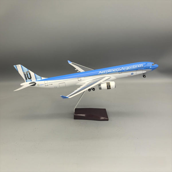 Aerolíneas Argentinas Airbus A330-200 "Messi No. 10 World Cup" – 47 cm / 18.5 in – Voice-Activated LED Display Model - Secondary