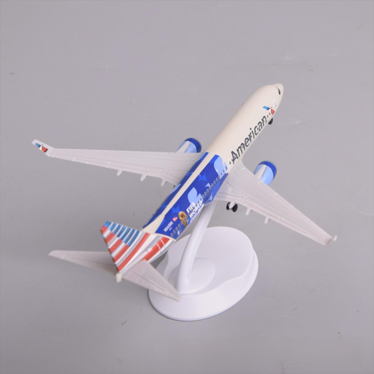 American Airlines Boeing 737-800 "FIFA World Cup 2026" – 20 cm / 7.9 in