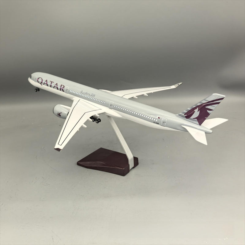 Qatar Airways Airbus A350-1000 Airplane Model — 1:157 Scale | 47cm / 18.5" - Image 5