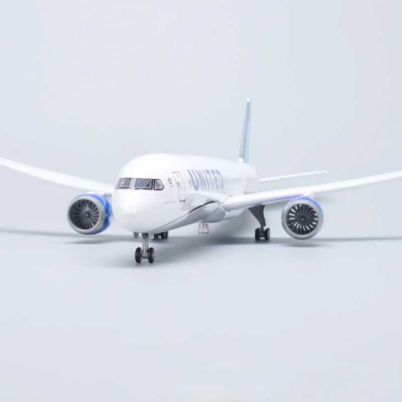 United Airlines Boeing 787-10 1:145 – 47 cm / 18,5 in – Luces LED - Image 9