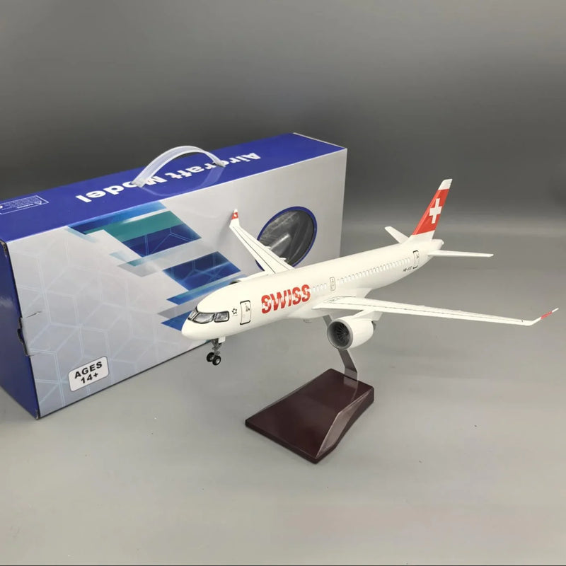 SWISS International Air Lines Airbus A220-300 1:100 – 38.7 cm / 15.2 in – LED Lights - Image 10