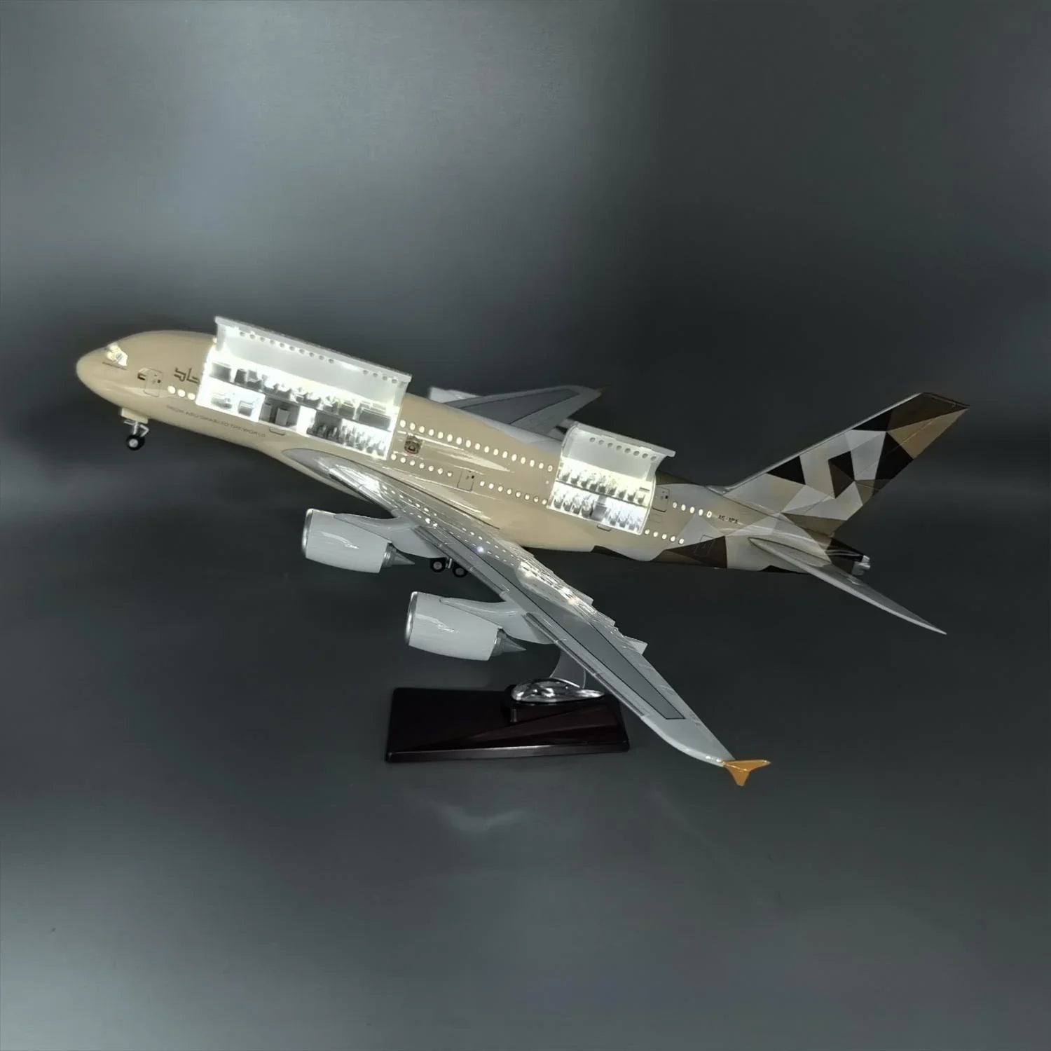 Etihad Airways Airbus A380 1:160 – 45.5 cm / 17.9 in – Opening Cabin Interior - Gallery 12