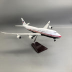 Air Force One Boeing 747-8 (VC-25B) 1:150 Scale Model Airplane – New Presidential Livery (47cm / 18.5")