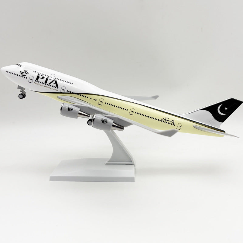 Boeing 747 Pakistan International Airlines (PIA) – Escala 1:150 – 30 cm (11,8 pulgadas) – Resina – Diseño clásico