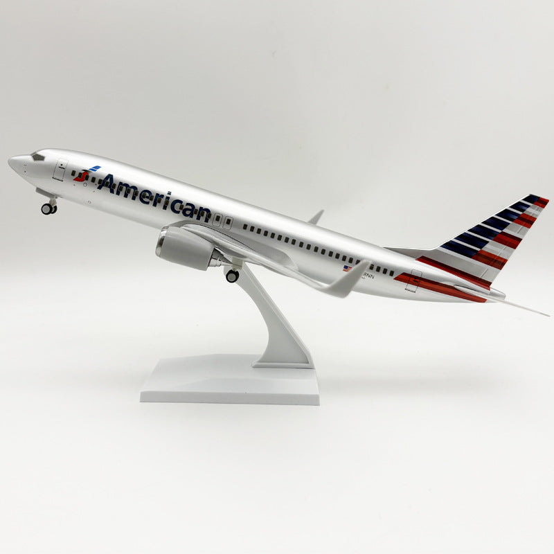 Boeing 737 American Airlines – Scale 1:130 – 30 cm – Resin – Modern Livery