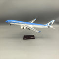 Aerolíneas Argentinas Airbus A330-200 "Messi No. 10 World Cup" – 47 cm / 18.5 in – Voice-Activated LED Display Model