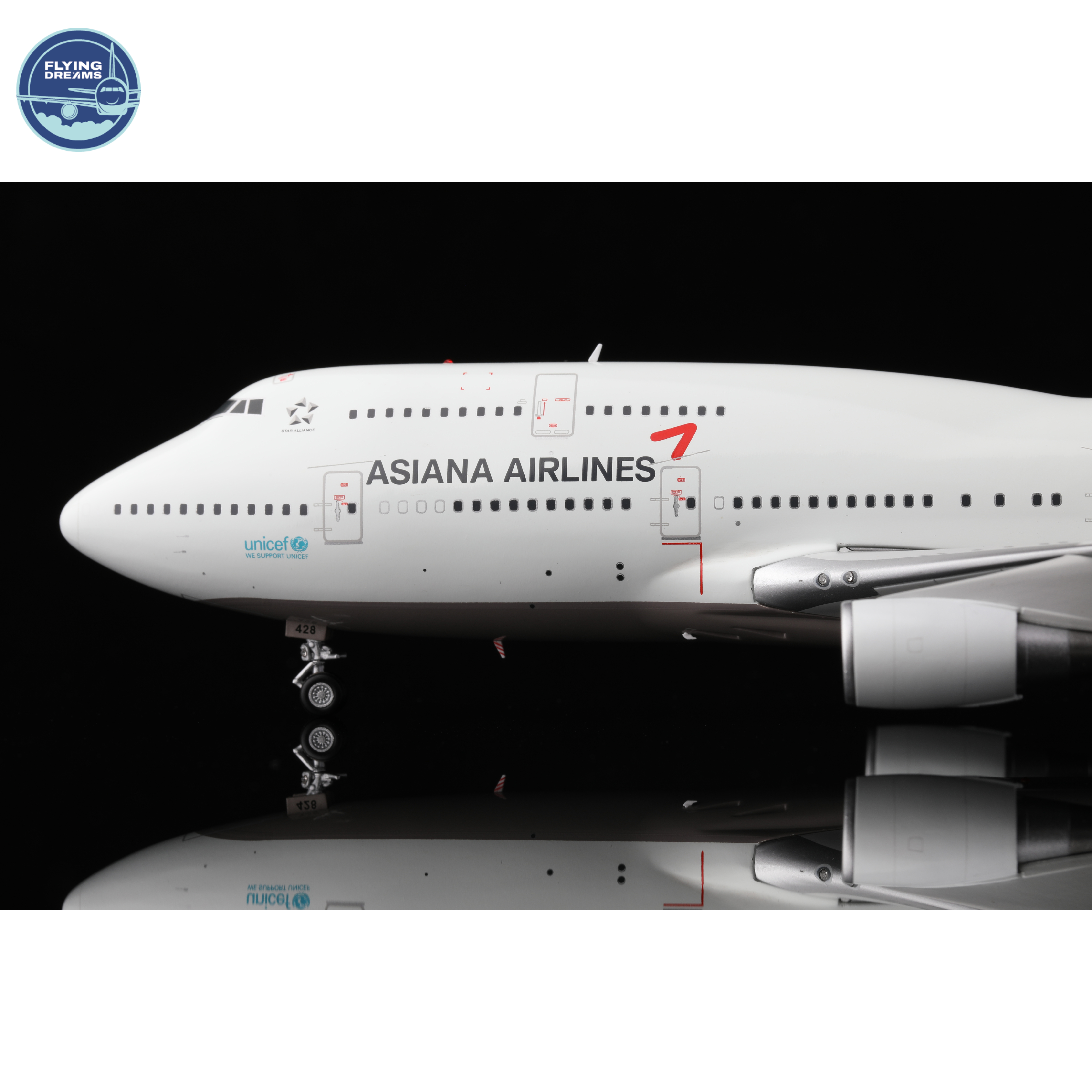 Asiana Airlines - B747-400 - HL7428 - Last Asiana Airlines Boeing - L2003 - 35.3cm - SQW