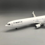World Airways Cargo MD-11F 1:130 – 47 cm / 18.5 in