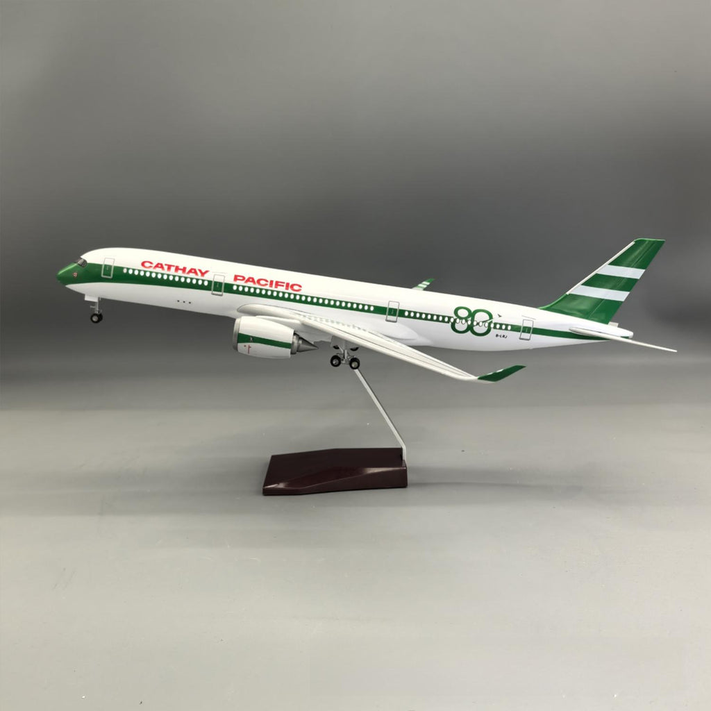 A350 Cathay Pacific 1:142 – 47 CM / 18.5 IN – 80 YEARS COMMEMORATIVE