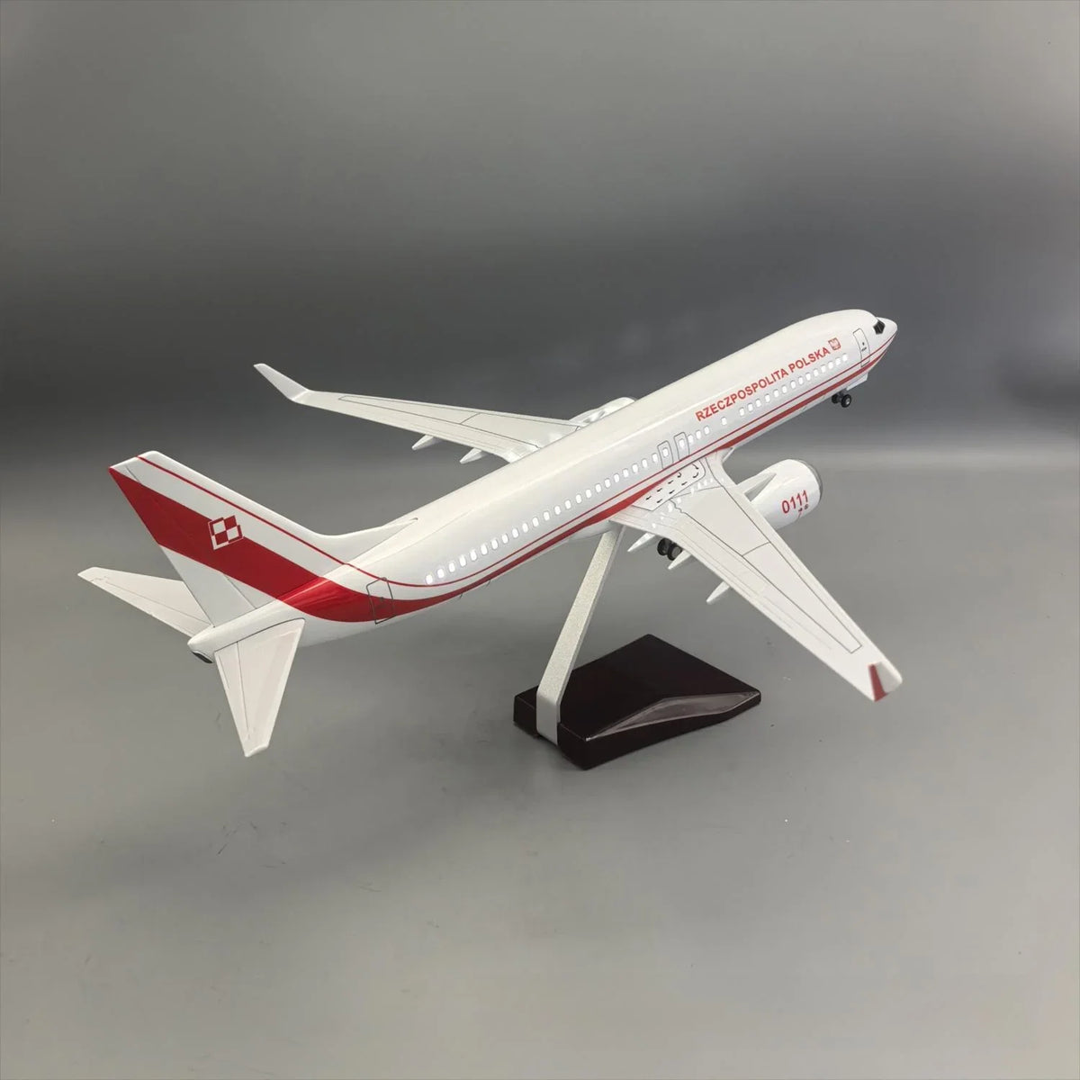 Polish Air Force Boeing 737-800 "Rzeczpospolita Polska" Government Special Plane Model — 1:85 Scale | 47cm / 18.5"