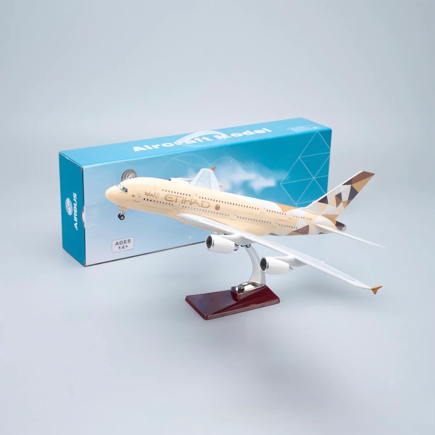 Etihad Airways Airbus A380 1:160 – 45.5 cm / 17.9 in – Opening Cabin Interior - Gallery 13