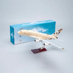 طائرة الاتحاد للطيران إيرباص A380 بمقياس 1:160 – 45.5 سم / 17.9 بوصة – مع إمكانية فتح مقصورة الركاب