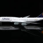 Lufthansa B747-8 D-ABYP – Scale 1:200 Diecast Model – SQ wings L2106/L2106FD - Thumbnail 1