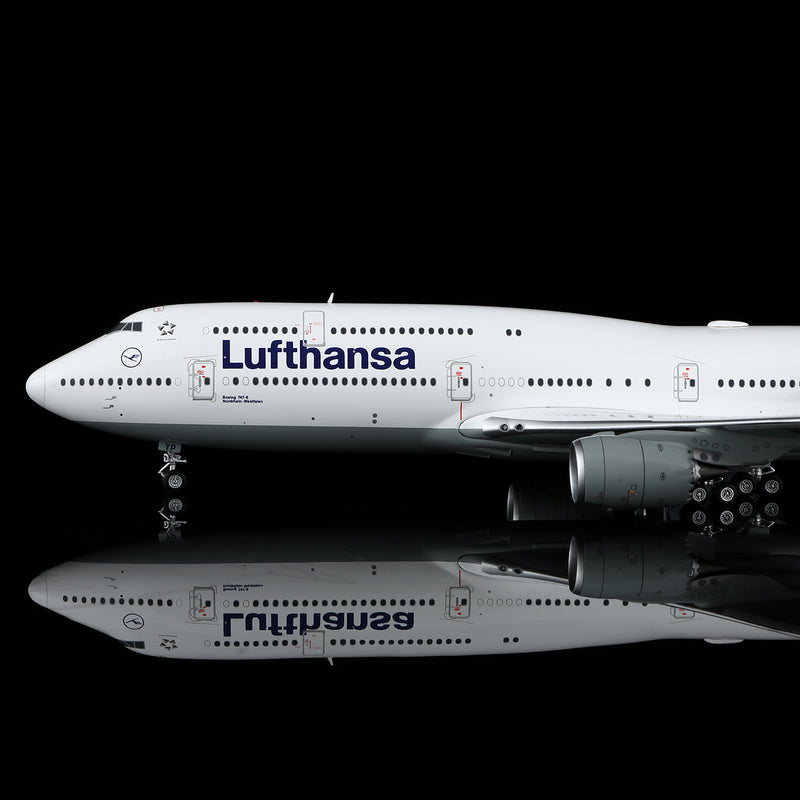 Lufthansa B747-8 D-ABYP – Scale 1:200 Diecast Model – SQ wings L2106/L2106FD - Image 2