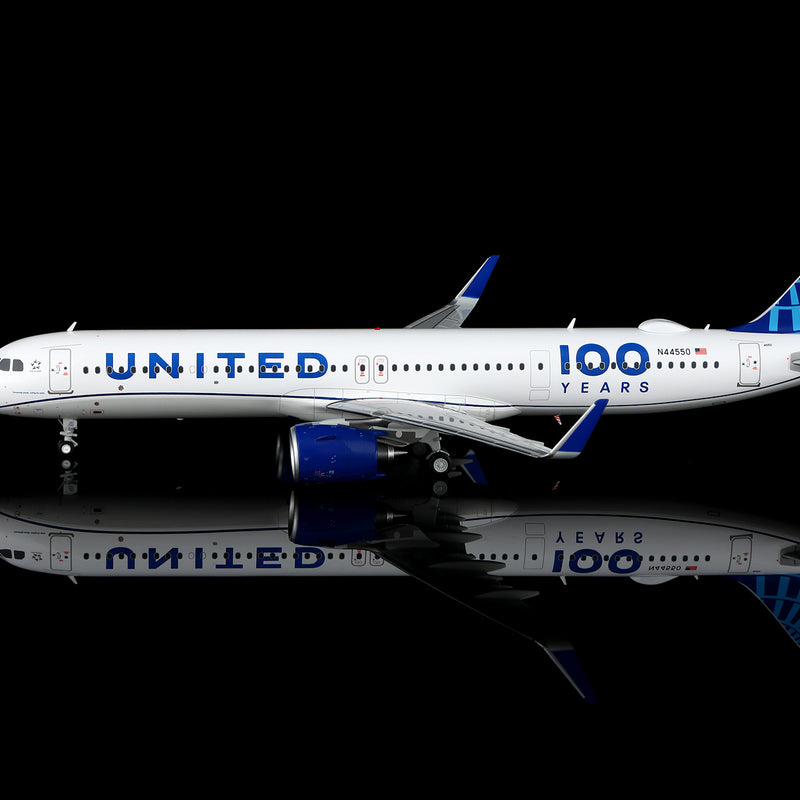 United Airlines A321neo "100 Years" N44550 – Scale 1:200 Diecast Model – SQ wings L2346/L2346FD - Image 3
