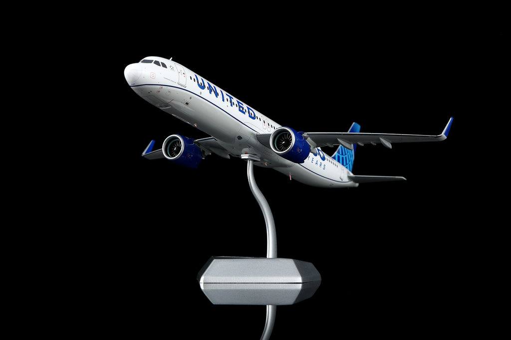 United Airlines A321neo "100 Years" N44550 – Scale 1:200 Diecast Model – SQ wings L2346/L2346FD