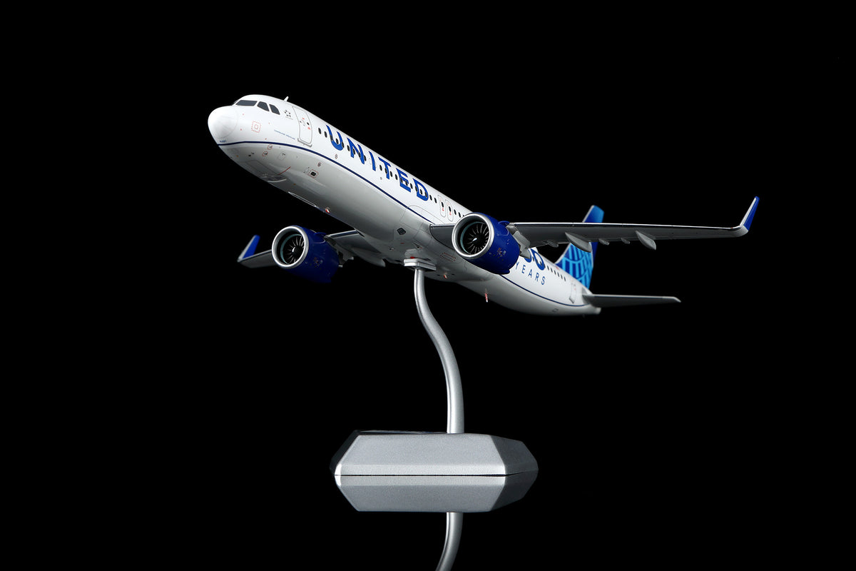 United Airlines A321neo "100 Years" N44550 – Scale 1:200 Diecast Model – SQ wings L2346/L2346FD