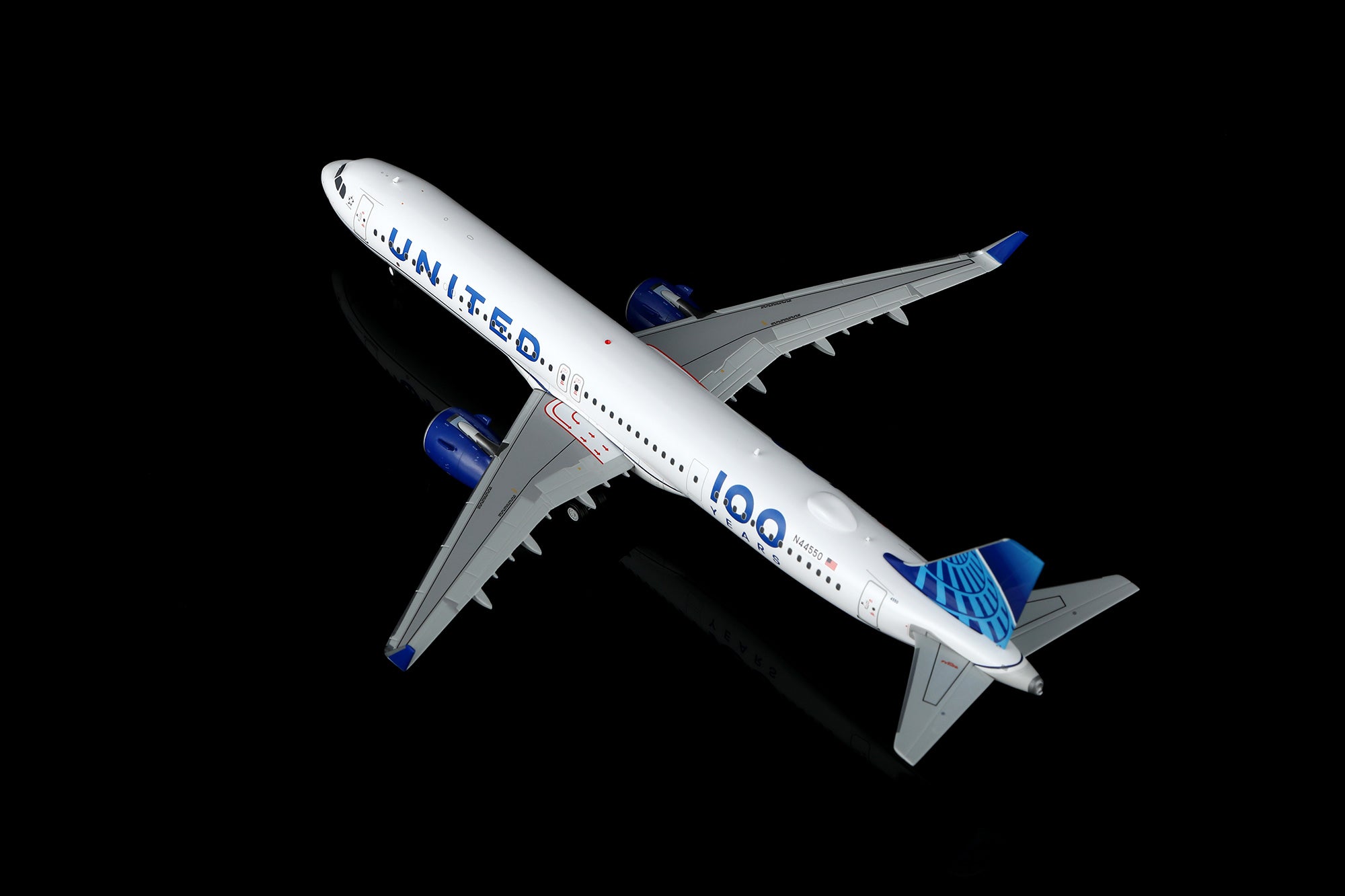 United Airlines A321neo "100 Years" N44550 – Scale 1:200 Diecast Model – SQ wings L2346/L2346FD - Gallery 2
