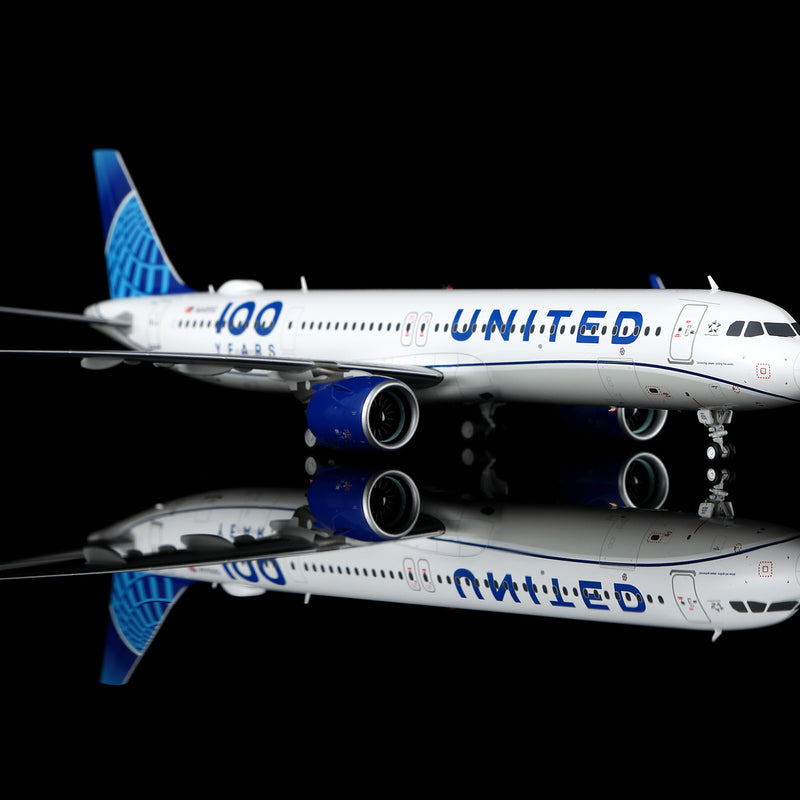 United Airlines A321neo "100 Years" N44550 – Scale 1:200 Diecast Model – SQ wings L2346/L2346FD - Image 5