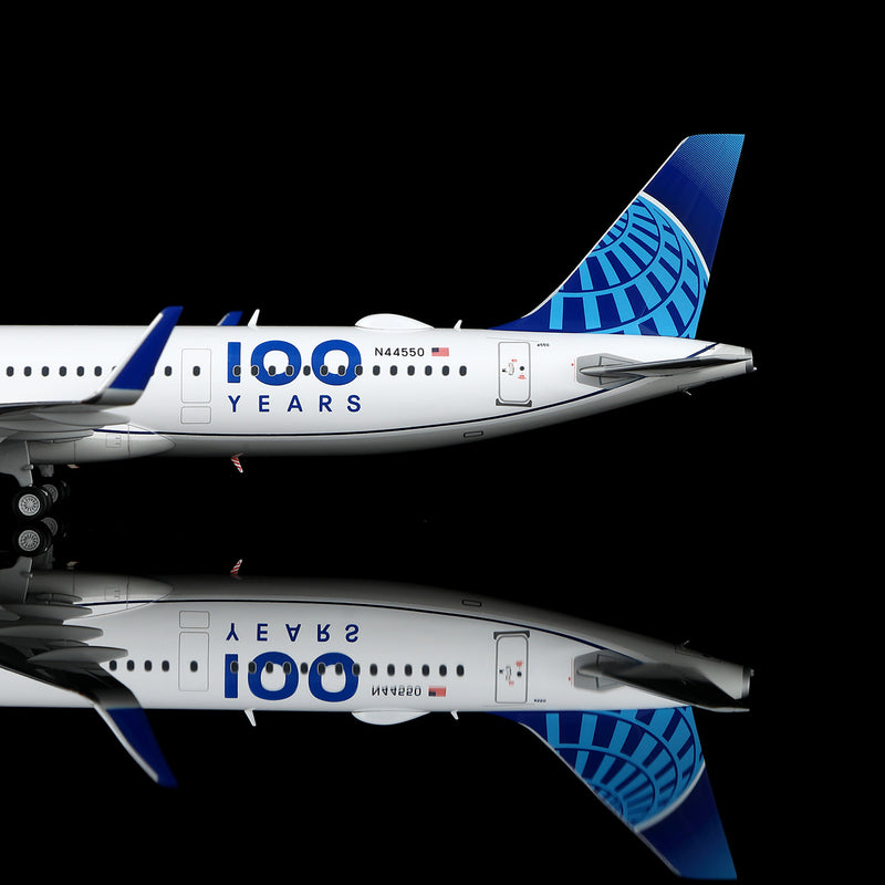United Airlines A321neo "100 Years" N44550 – Scale 1:200 Diecast Model – SQ wings L2346/L2346FD - Image 11