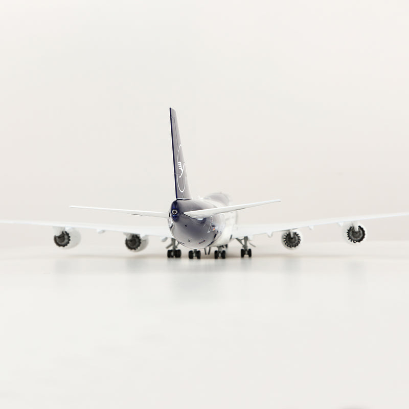 Lufthansa B747-8 "100th Anniversary" D-ABYN – Scale 1:200 Diecast Model – SQ wings L2355/L2355FD PRE ORDER - Image 8