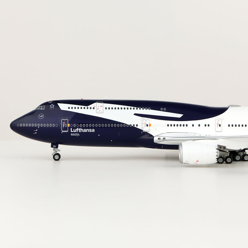 Lufthansa B747-8 "100th Anniversary" D-ABYN – Scale 1:200 Diecast Model – SQ wings L2355/L2355FD PRE ORDER - Image 5
