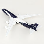 Lufthansa B747-8 "100th Anniversary" D-ABYN – Scale 1:200 Diecast Model – SQ wings L2355/L2355FD PRE ORDER - Thumbnail 2