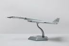 USAF XB-70 20207 – Scale 1:200 Diecast Model – SQ wings L2139