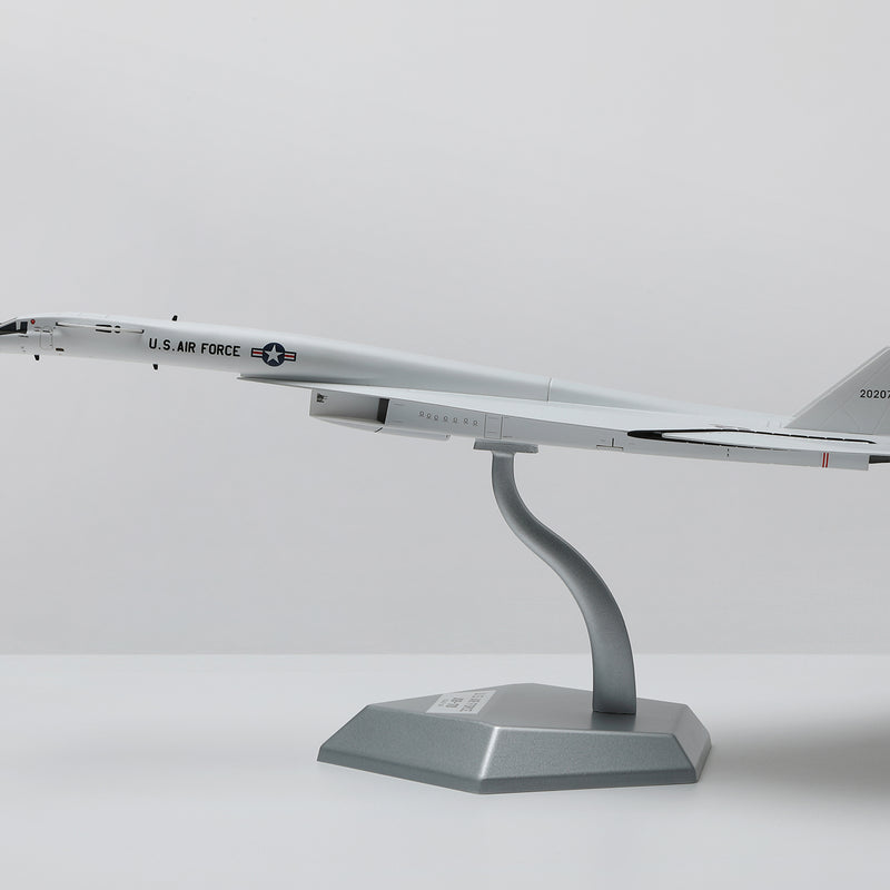 USAF XB-70 20207 – Scale 1:200 Diecast Model – SQ wings L2139 - Image 3