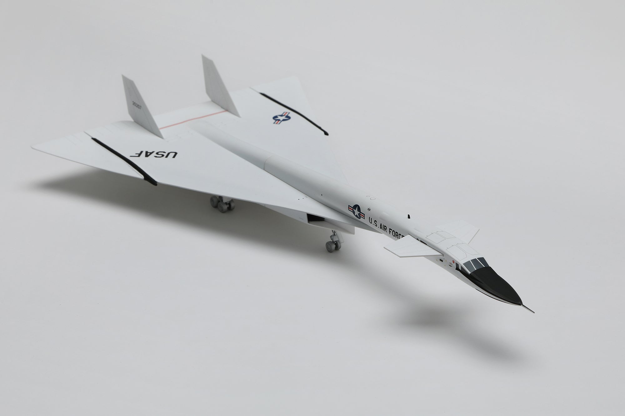 USAF XB-70 20207 – Scale 1:200 Diecast Model – SQ wings L2139 - Gallery 5