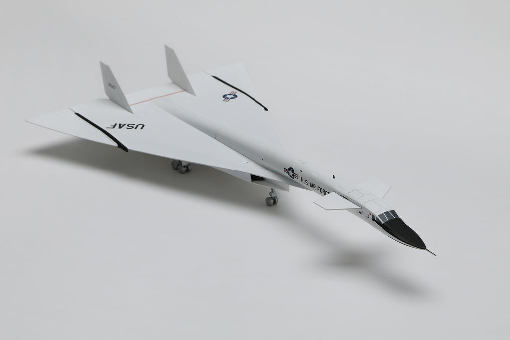 USAF XB-70 20207 – Scale 1:200 Diecast Model – SQ wings L2139