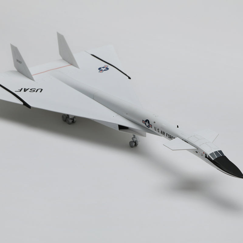 USAF XB-70 20207 – Scale 1:200 Diecast Model – SQ wings L2139 - Image 5