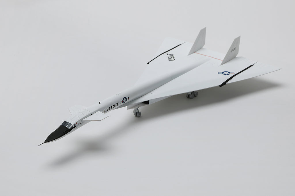 USAF XB-70 20207 – Scale 1:200 Diecast Model – SQ wings L2139
