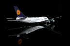 Lufthansa B747-8 D-ABYP – Scale 1:200 Diecast Model – SQ wings L2106/L2106FD