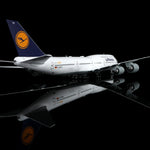 Lufthansa B747-8 D-ABYP – Scale 1:200 Diecast Model – SQ wings L2106/L2106FD - Thumbnail 12