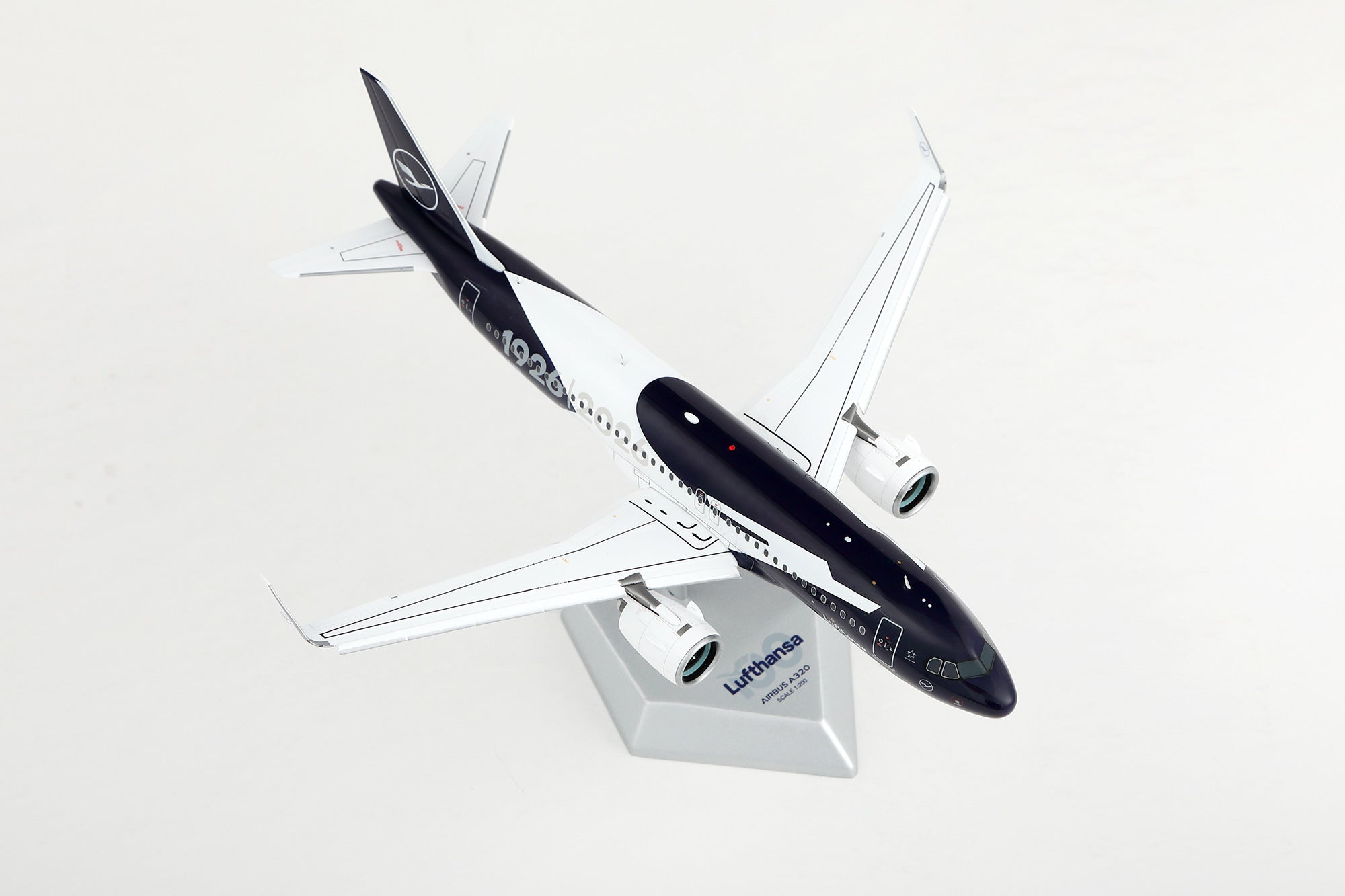 Lufthansa A320neo "100th Anniversary" D-AING – Scale 1:200 Diecast Model – SQ wings L2345/L2345FD