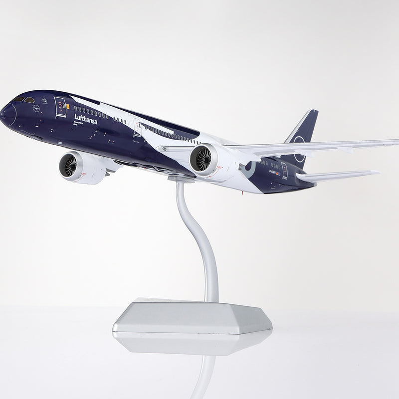 Lufthansa B787-9 "Lufthansa 100th Anniversary" D-ABPU – Scale 1:200 Diecast Model – SQ wings L2279-1 - Image 2