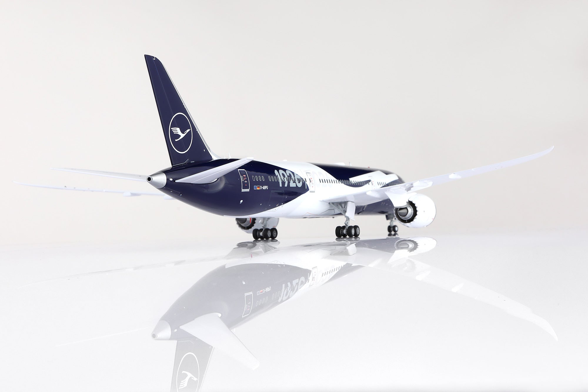 Lufthansa B787-9 "Lufthansa 100th Anniversary" D-ABPU – Scale 1:200 Diecast Model – SQ wings L2279-1
