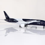 Lufthansa B787-9 "Lufthansa 100th Anniversary" D-ABPU – Scale 1:200 Diecast Model – SQ wings L2279-1 - Thumbnail 4