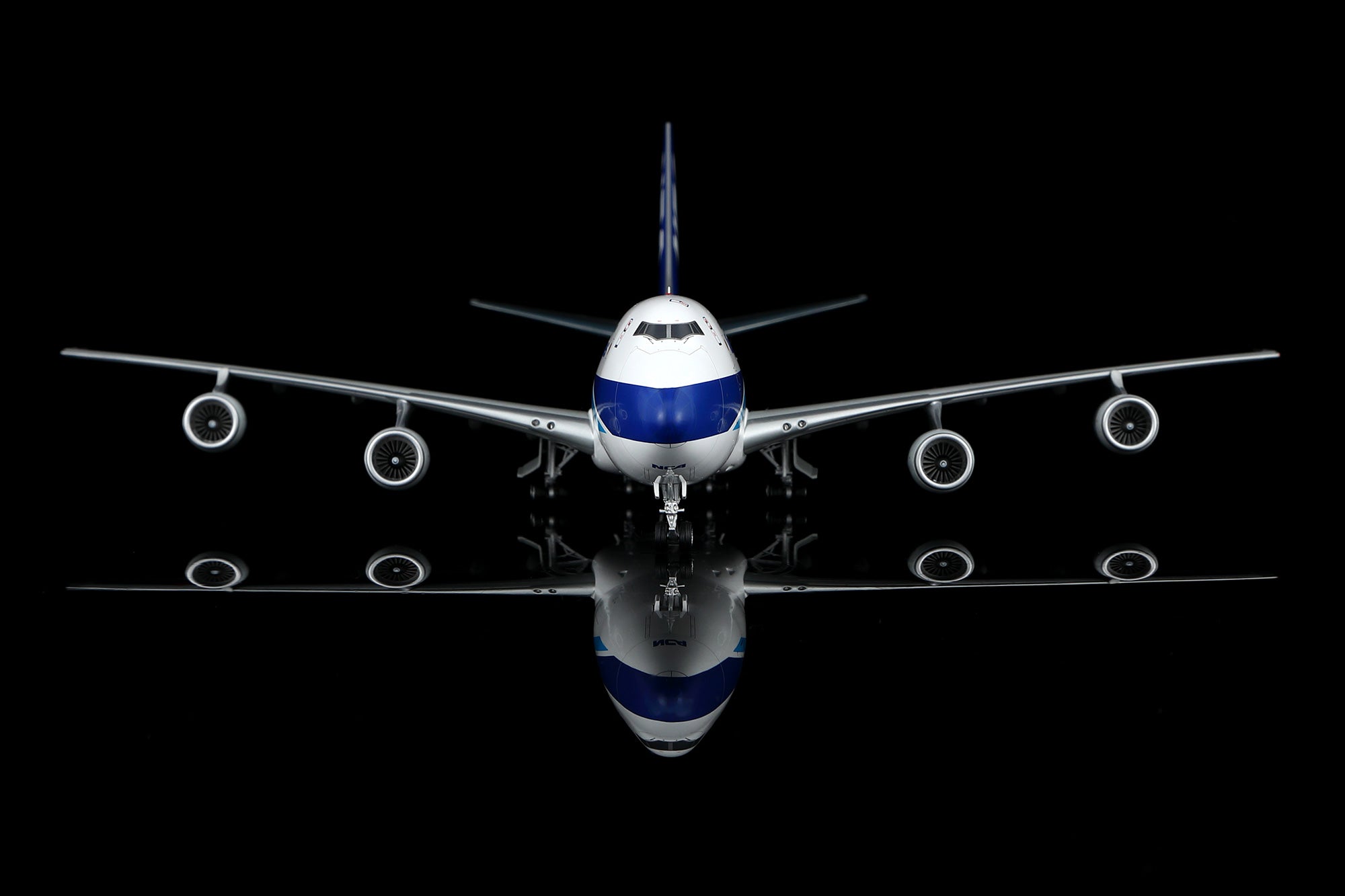 Nippon Cargo Airlines B747-200F JA8188 – Scale 1:200 Diecast Model – SQ wings L2189C