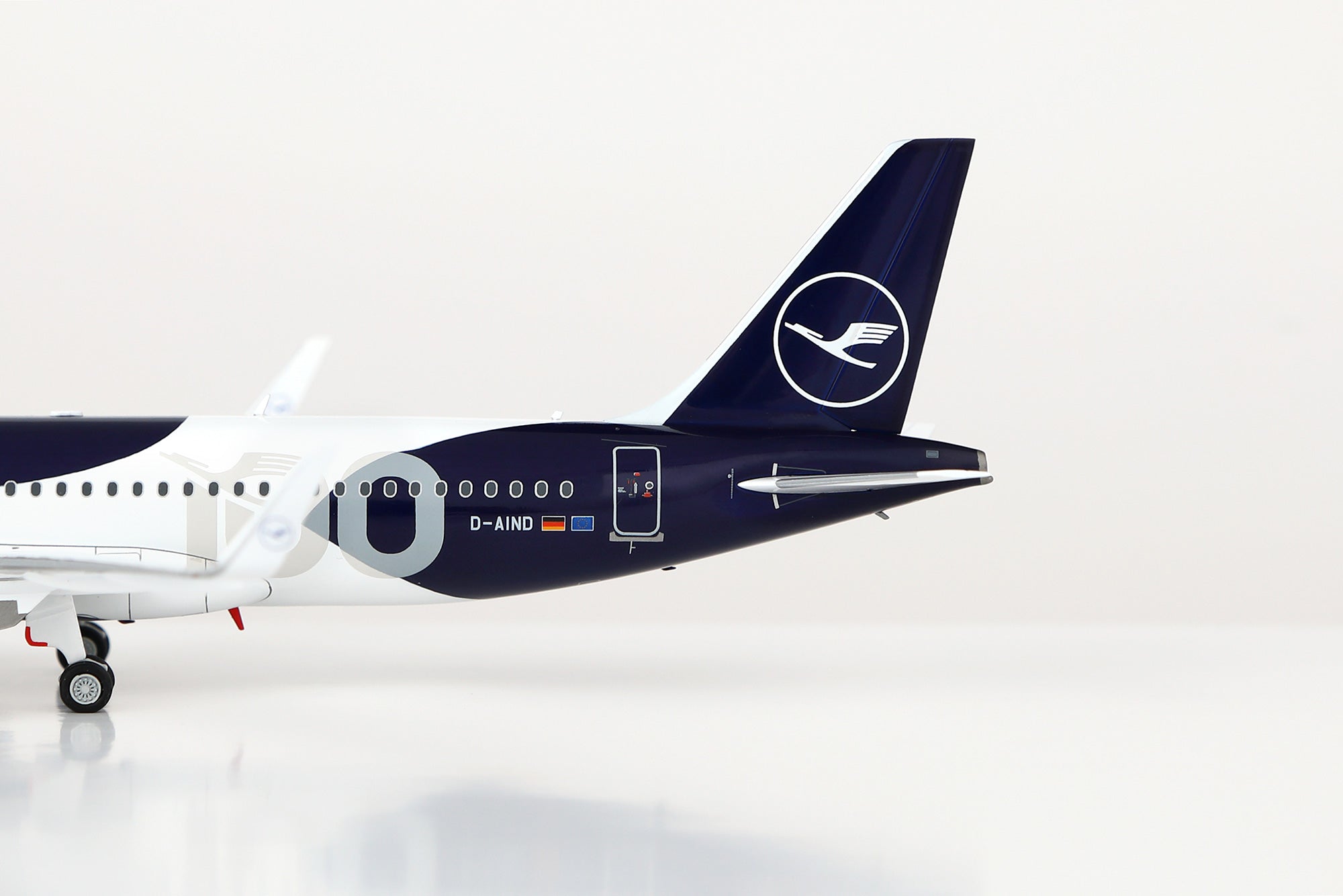 Lufthansa A320neo "100th Anniversary" D-AIND – Scale 1:200 Diecast Model – SQ wings L2353/L2353FD