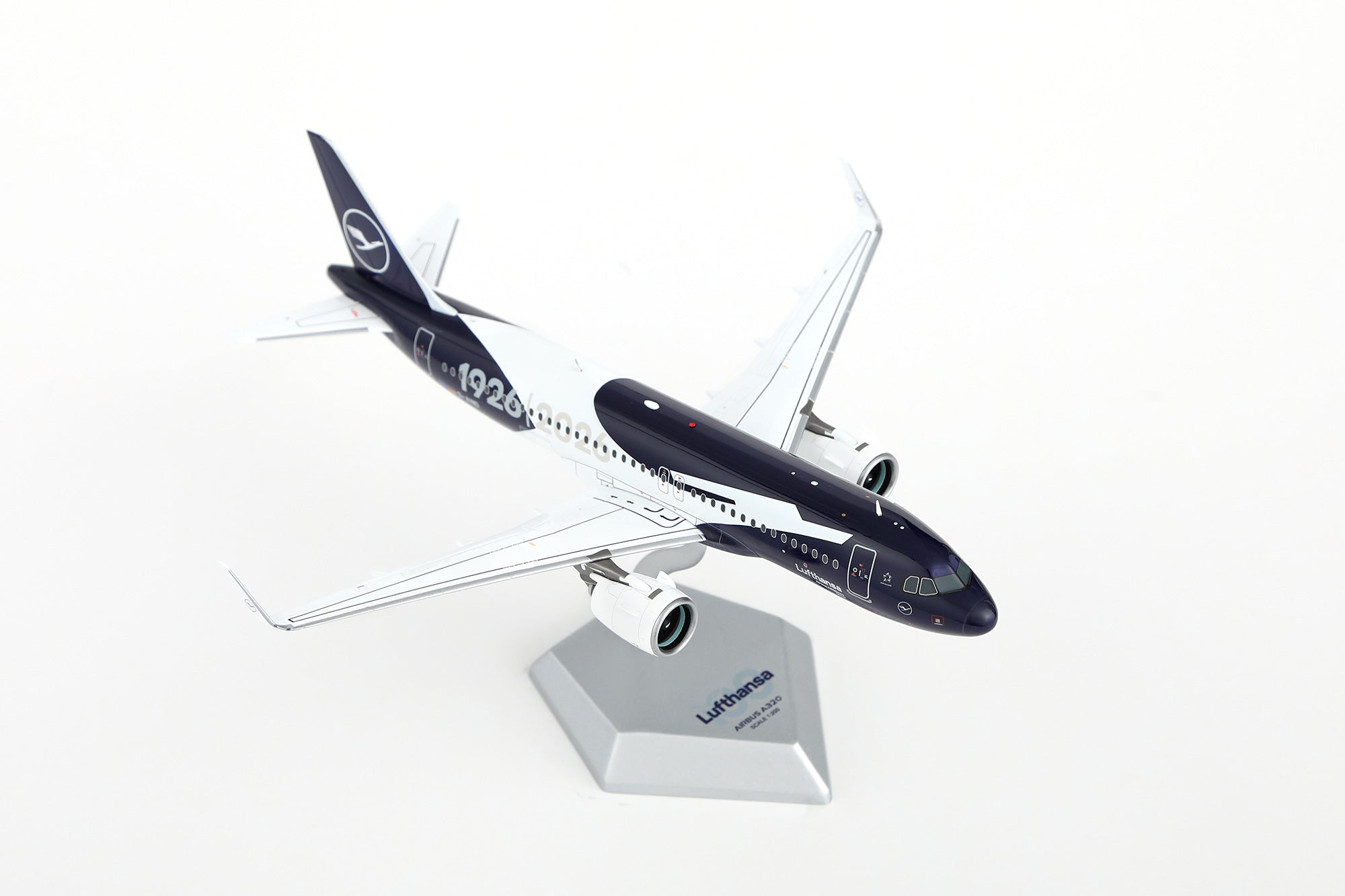 Lufthansa A320neo "100th Anniversary" D-AIND – Scale 1:200 Diecast Model – SQ wings L2353/L2353FD